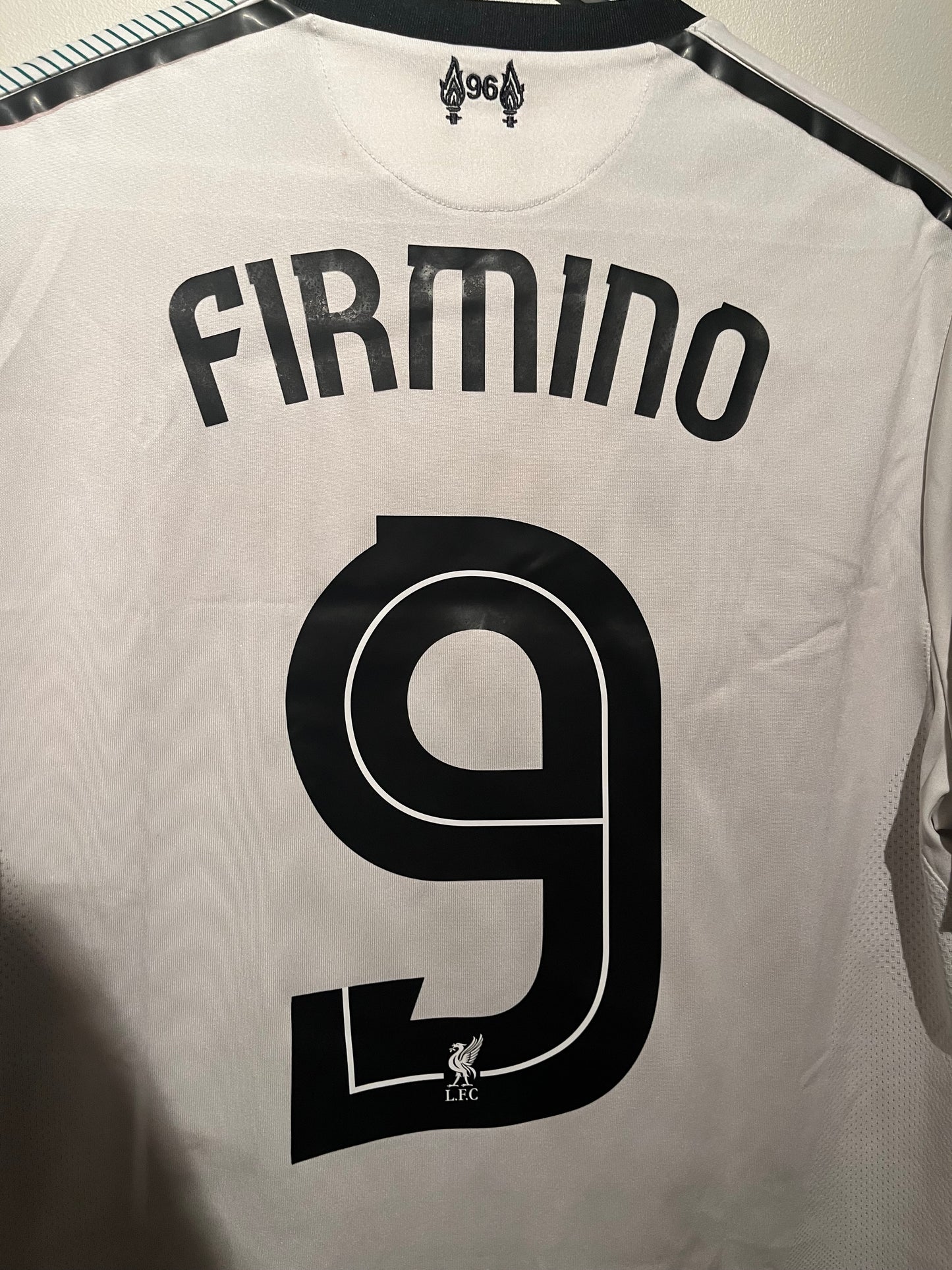Liverpool away 17/18 #9 Firmino (M) 8/10