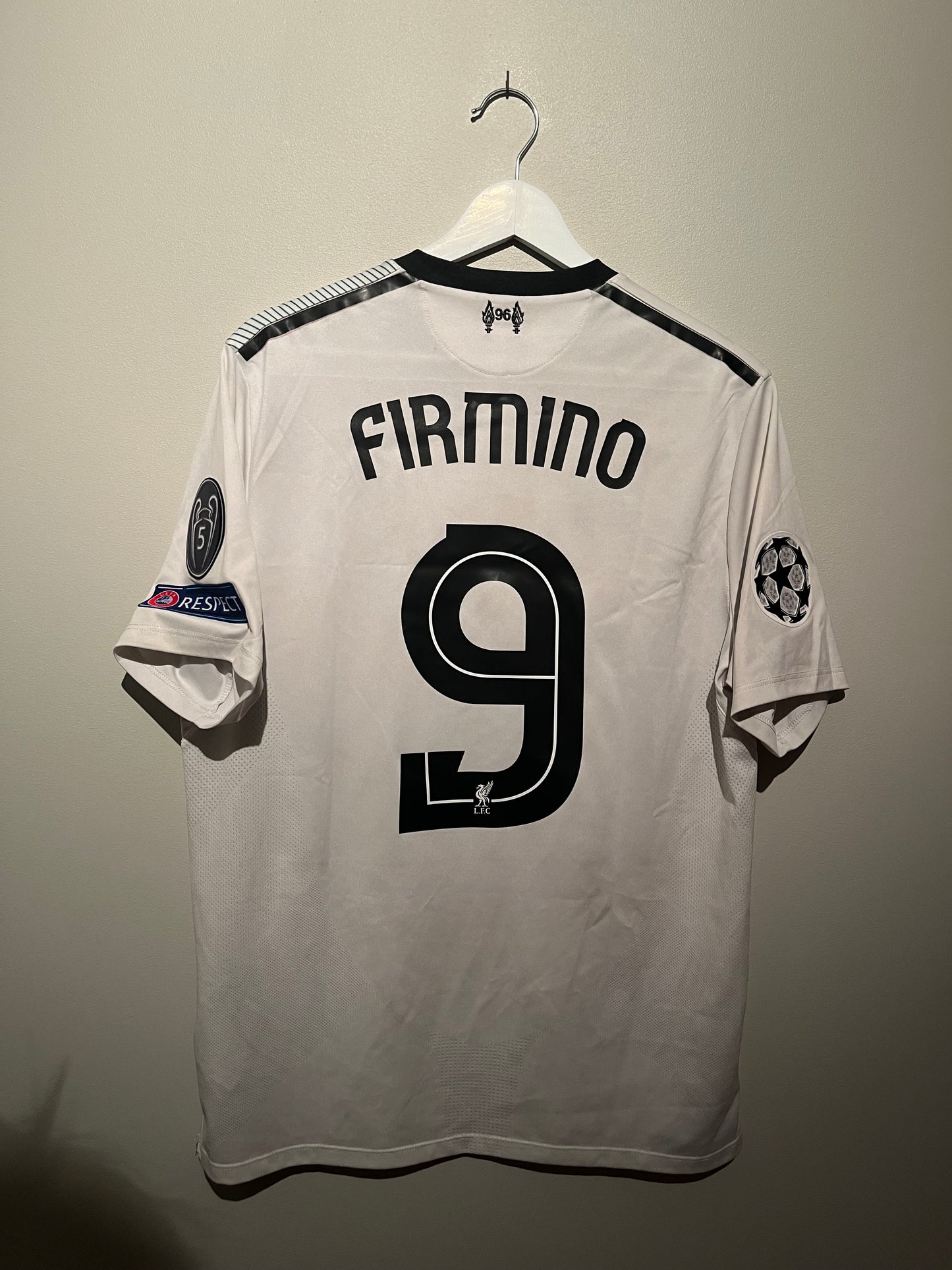Liverpool away 17/18 #9 Firmino (M) 8/10