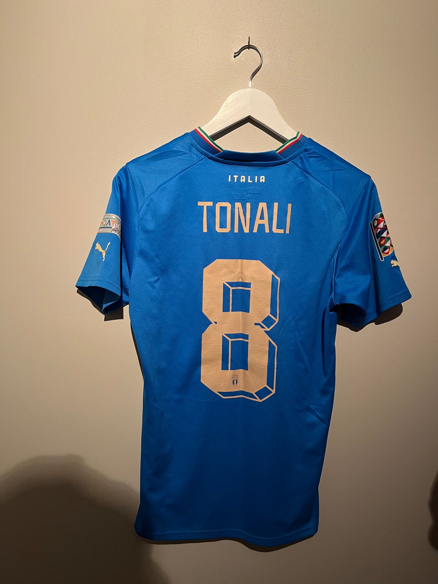 Italy home 2022 #8 Tonali (S) 8/10