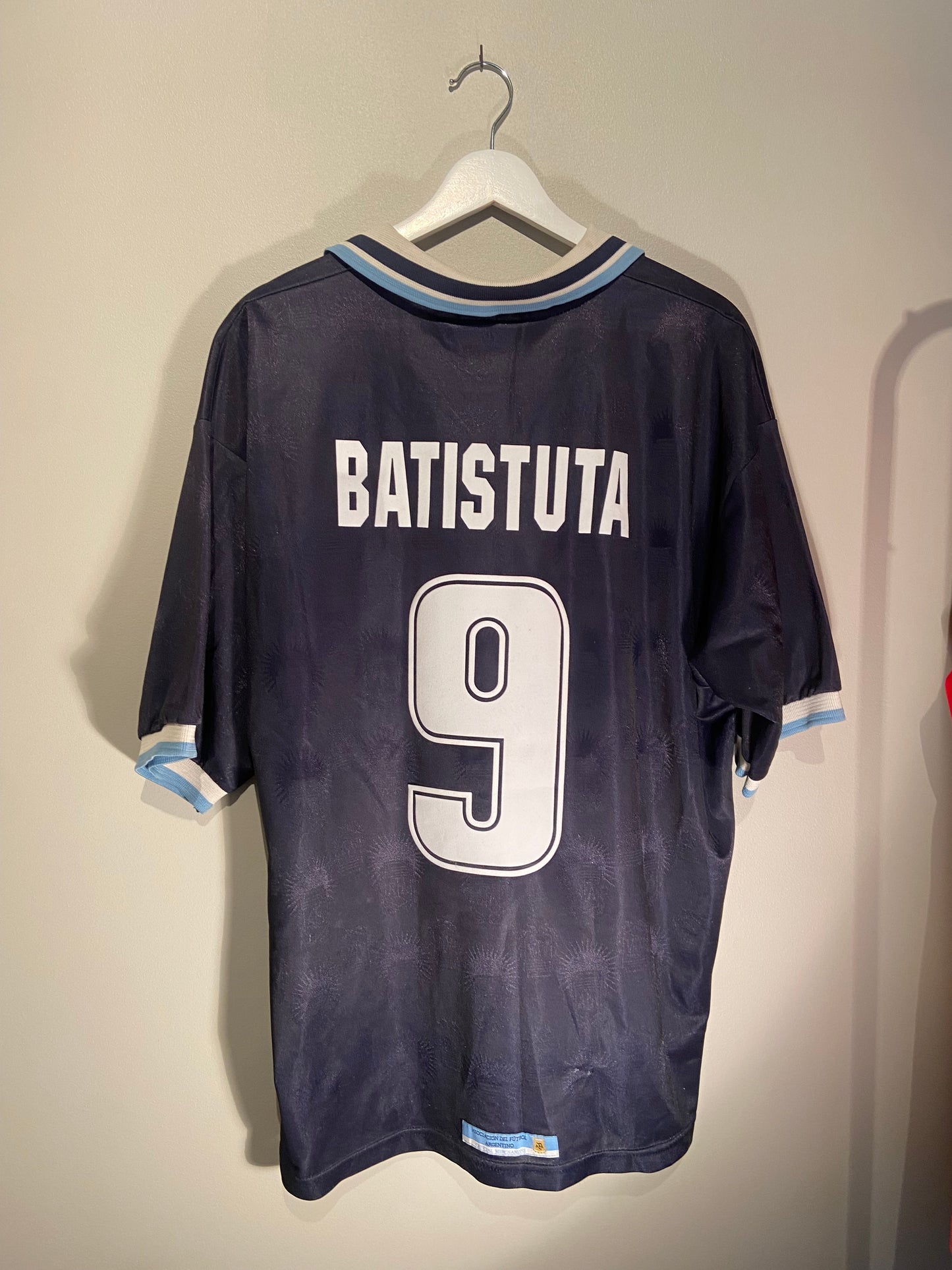 Argentina away 99/00 #9 Batistuta (XL) 7/10