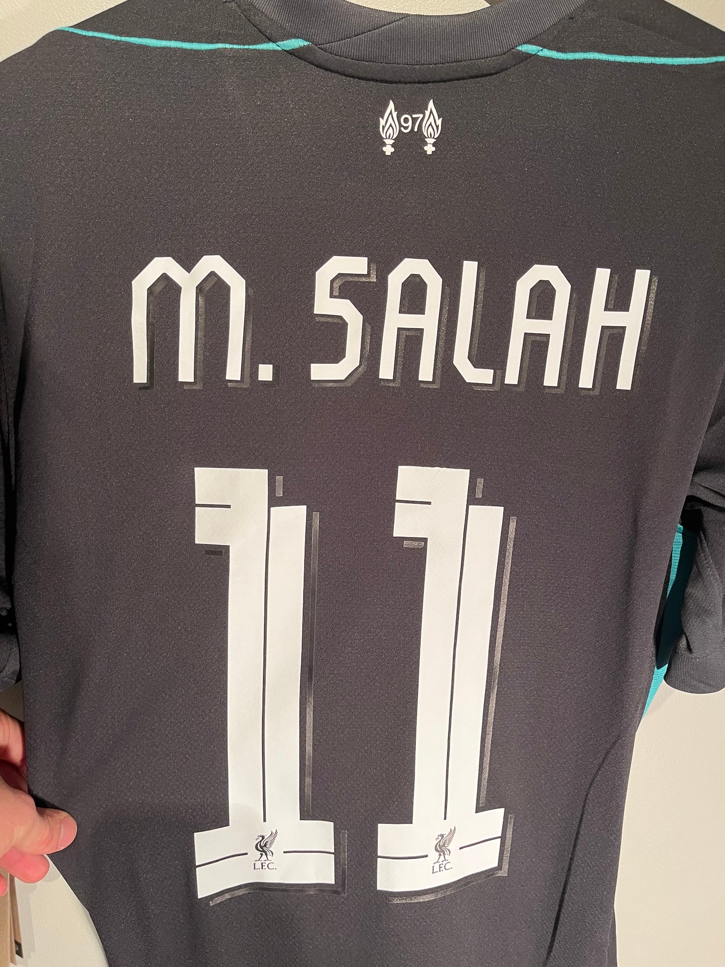 Liverpool away 24/25 #11 M. Salah (M) 10/10