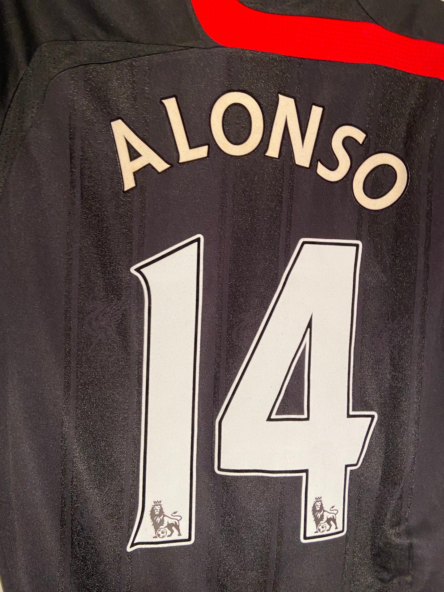 Liverpool third 07/08 #14 Alonso (L) 7/10