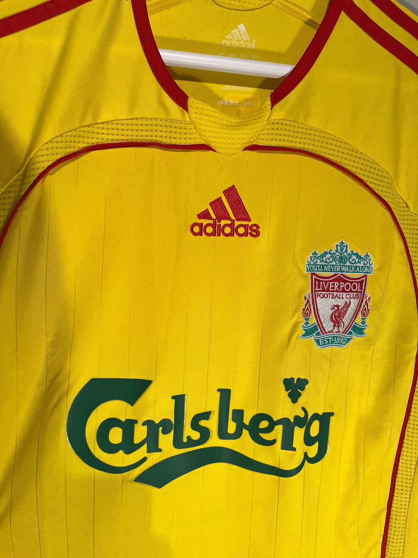 Liverpool away 06/07 #8 Gerrard (S) 7/10