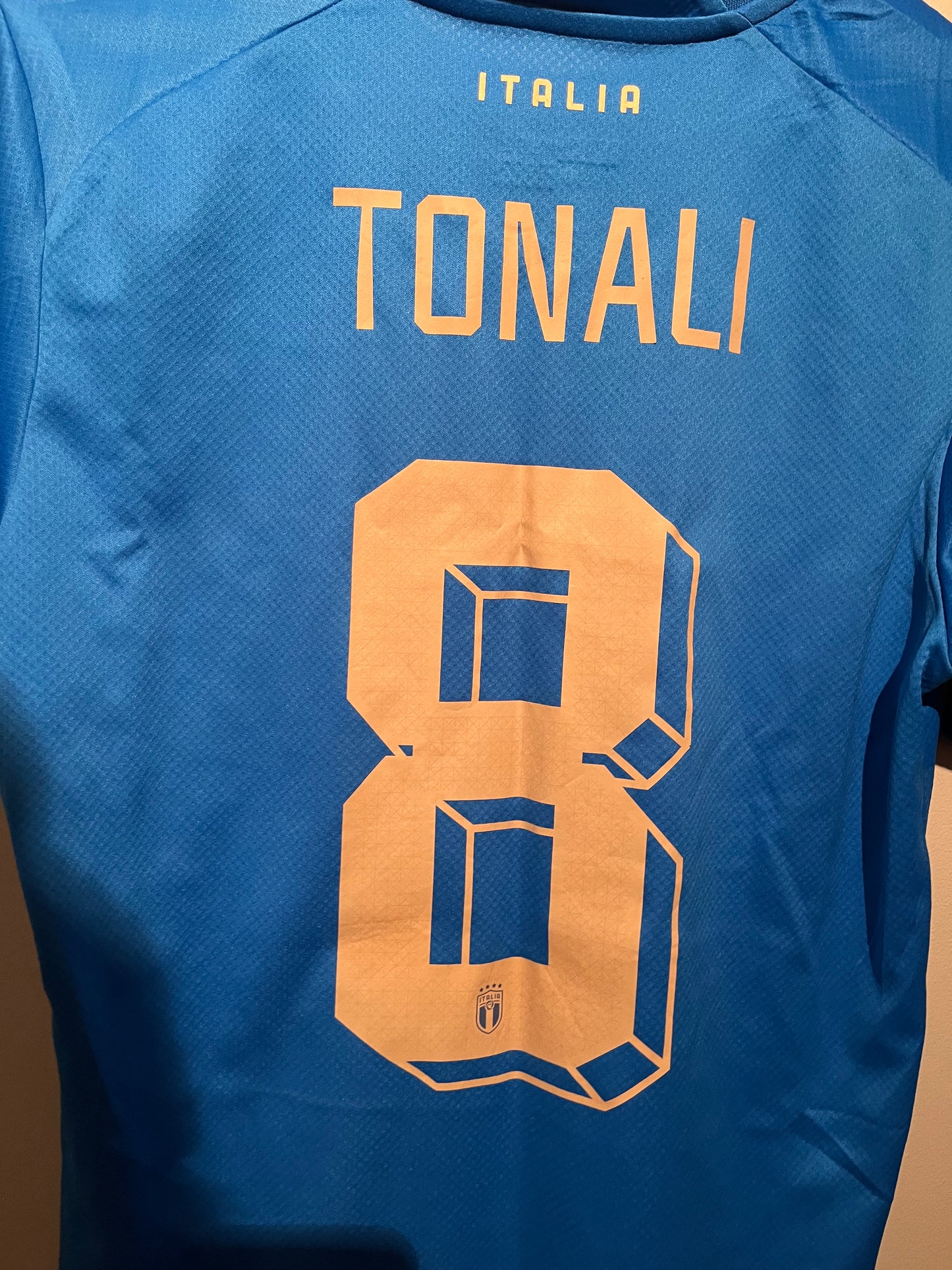 Italy home 2022 #8 Tonali (S) 8/10