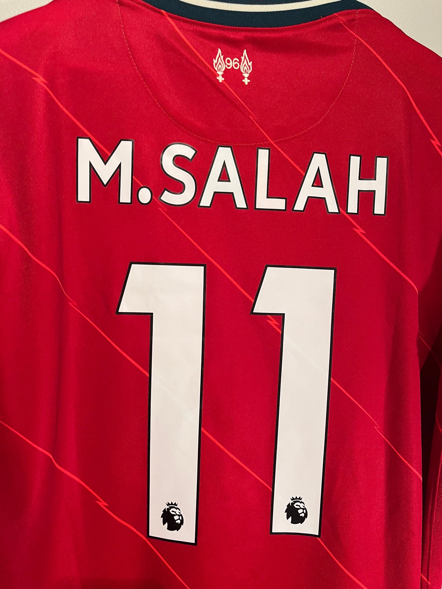 Liverpool home 2021/2022 #11 M. Salah (L) 8/10