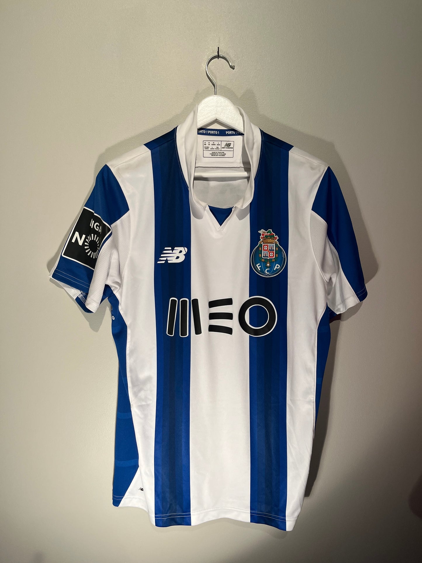 Porto home 16/17 #8 Brahimi (M) 8/10