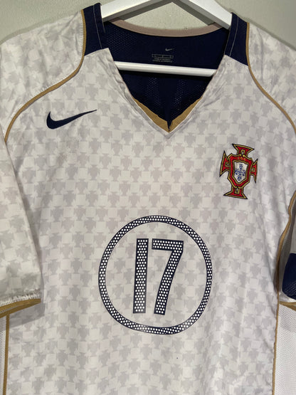 Portugal away 04/06 #17 Cristiano Ronaldo (L) 7/10