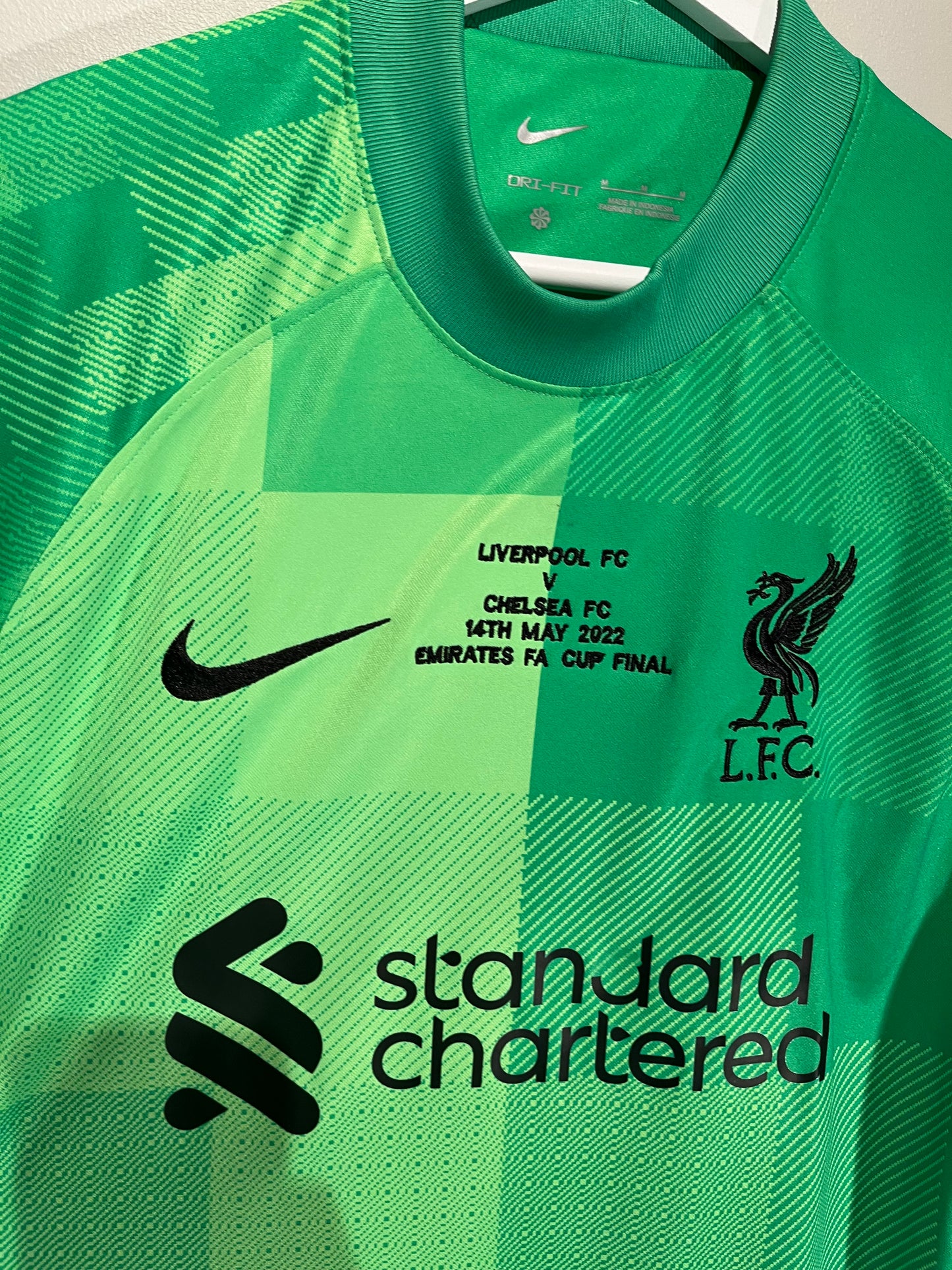 Liverpool GK home 2021/2022  #1 Alisson (M) 8/10