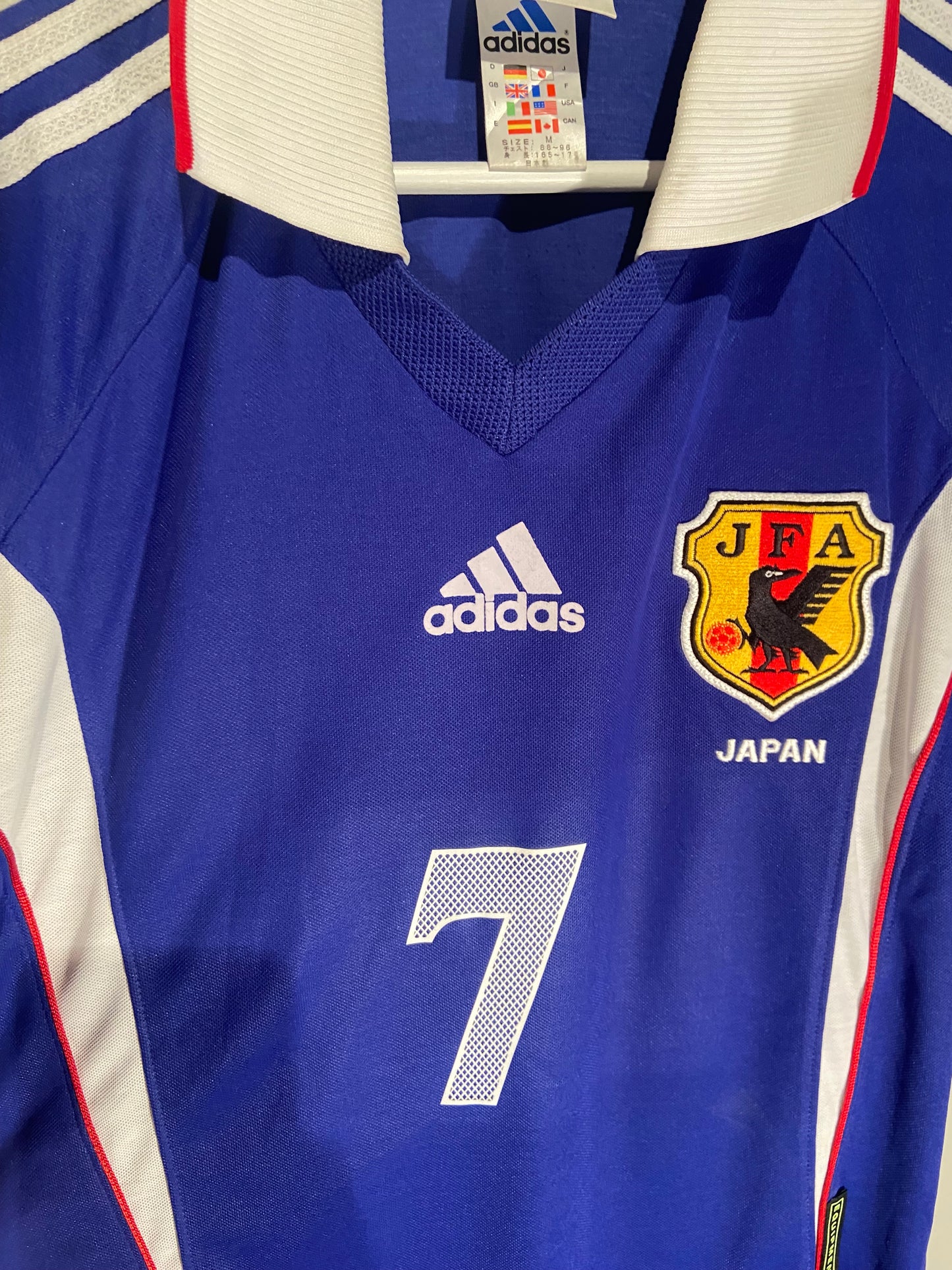 Japan home 00/01 #7 Nakata (M) 8/10