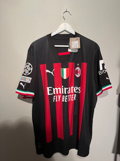 AC Milan home 22/23 #19 Theo (XL) 9/10