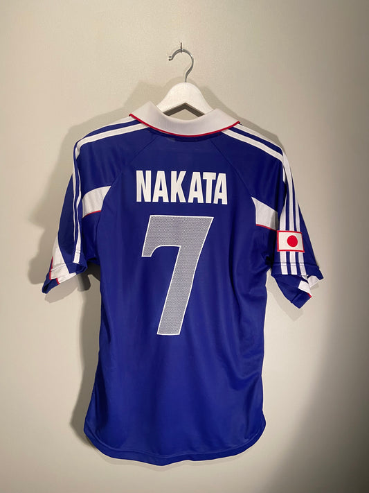 Japan home 00/01 #7 Nakata (M) 8/10